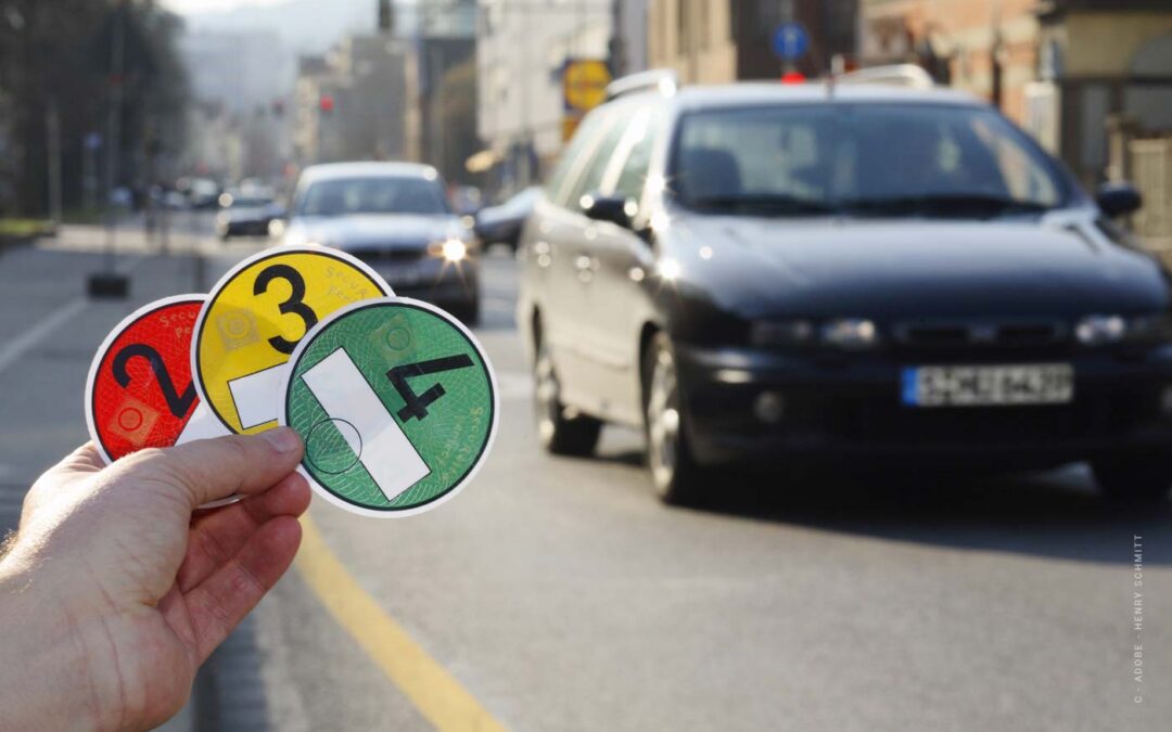 Umweltplakette kaufen: Kosten für Benziner & Diesel Fahrzeuge